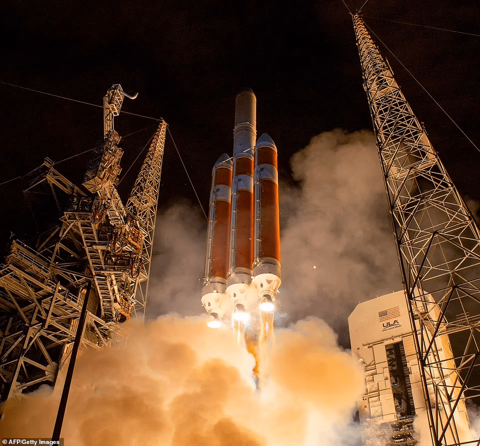 NASA欧罗巴快帆船号探测器升空，太空探索之旅的奇妙日常