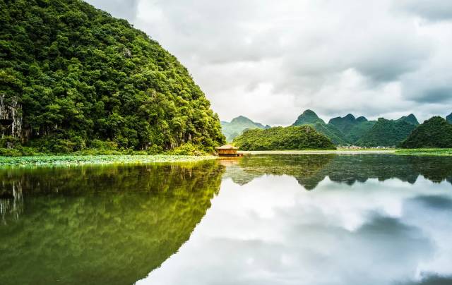 唯品会引领治愈之旅，探寻自然美景，远离尘嚣新体验