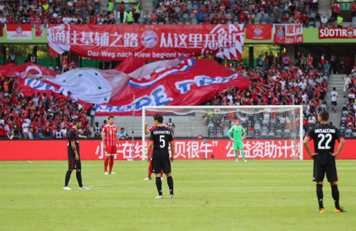 拜仁大胜斯图加特，赛场风云再掀狂潮，4比0完美胜出！