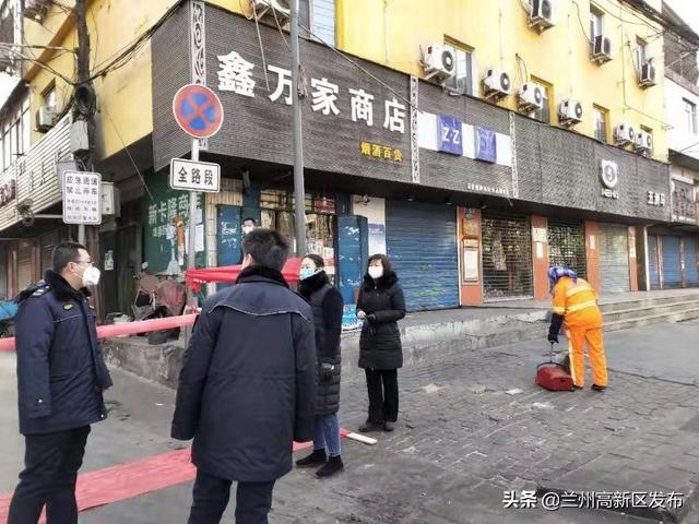 兰州疫情防控下的巷弄温暖小店