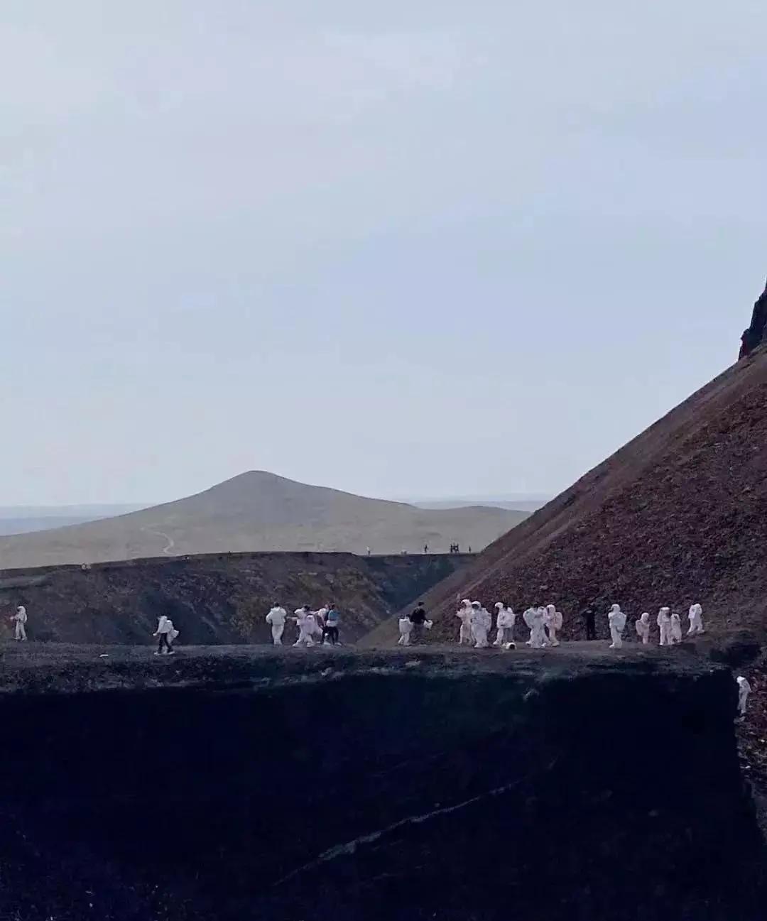 小红书带你亲历火山奇景，最新火山震撼登场！